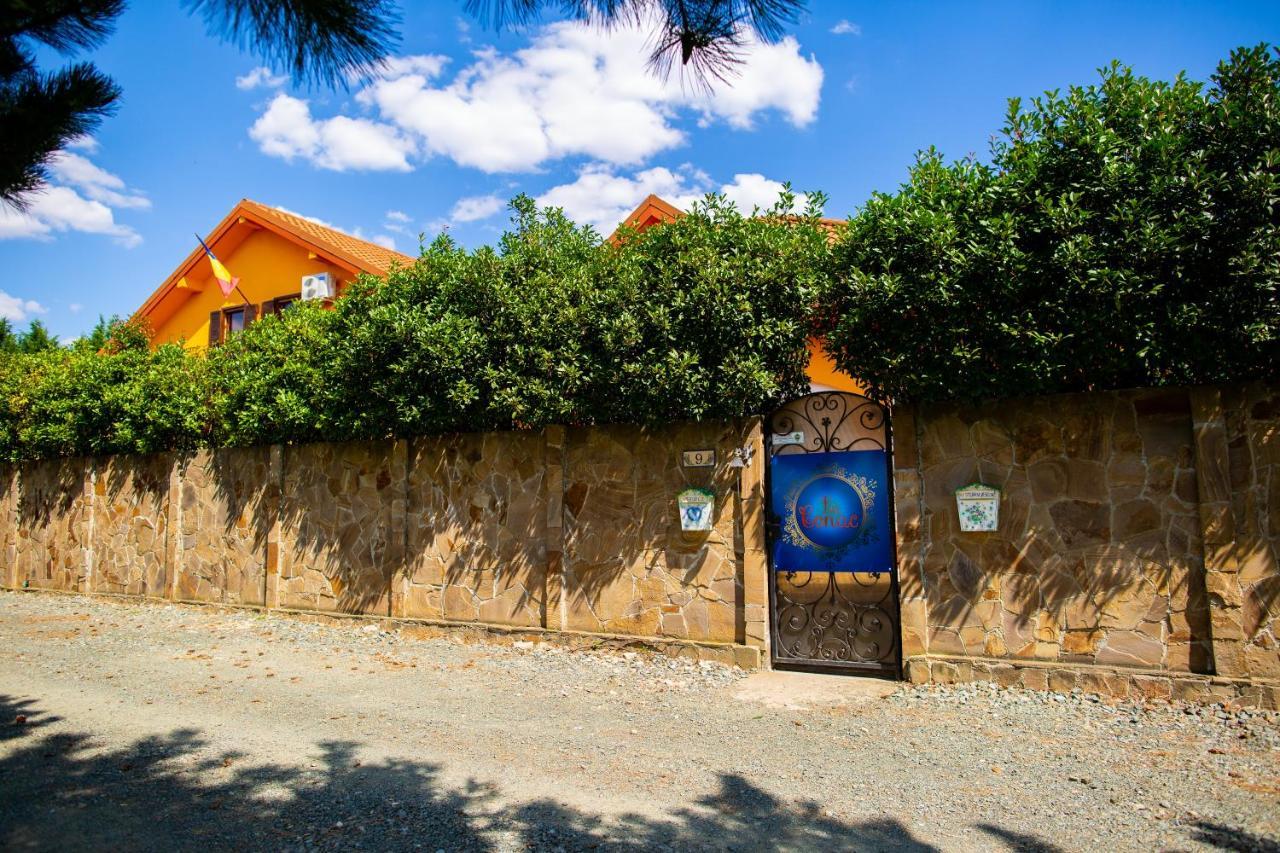 Aparthotel La Conac Arad Exterior foto
